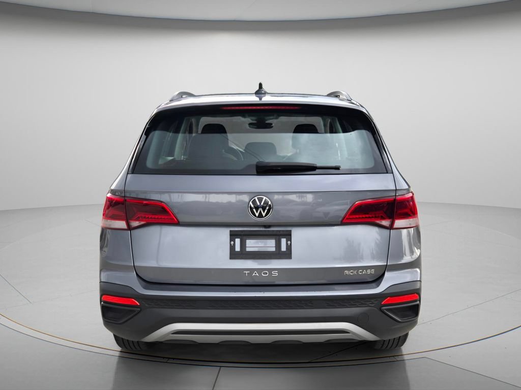 Certified 2024 Volkswagen Taos S FWD image 5