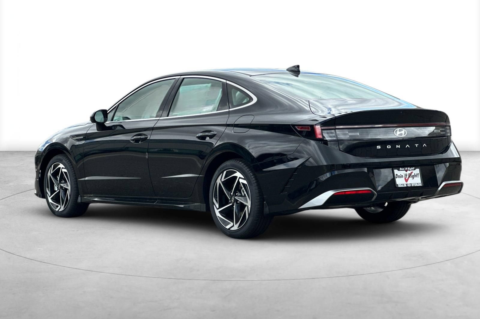 New 2026 Hyundai Sonata SEL FWD image 4