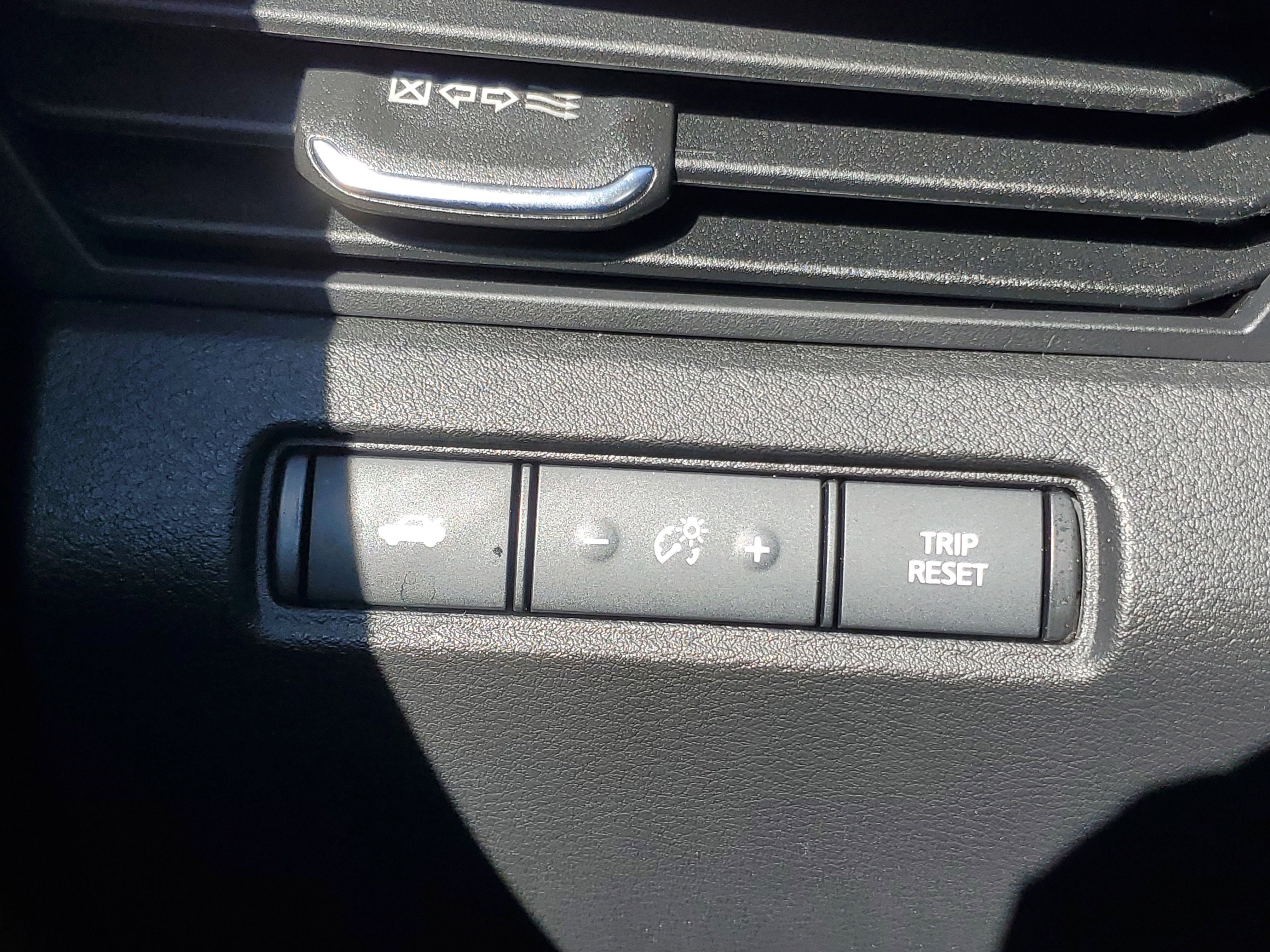 Used 2023 Nissan Altima 2.5 SV FWD image 24