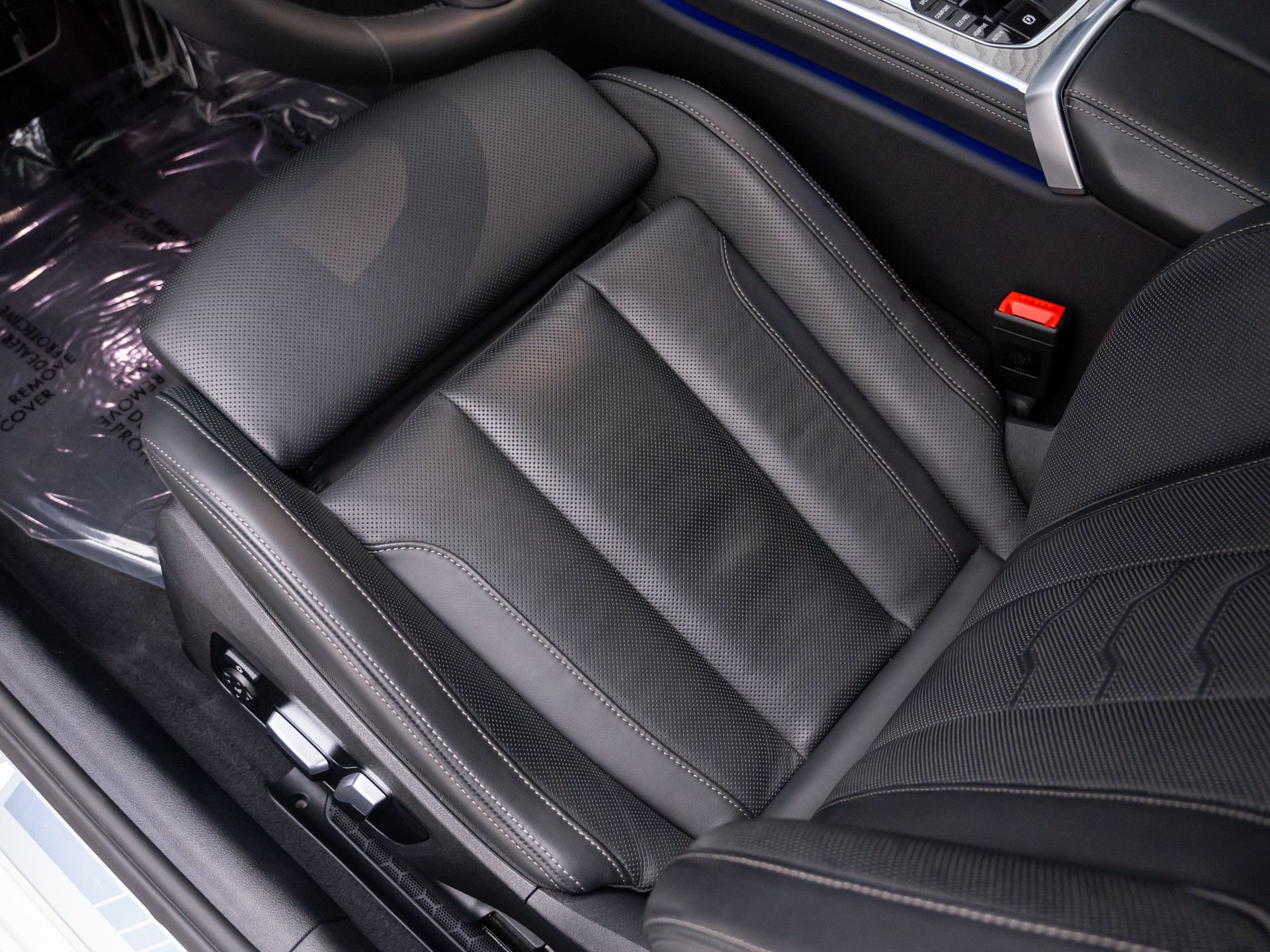 Certified 2025 BMW 840i xDrive AWD/4WD image 15