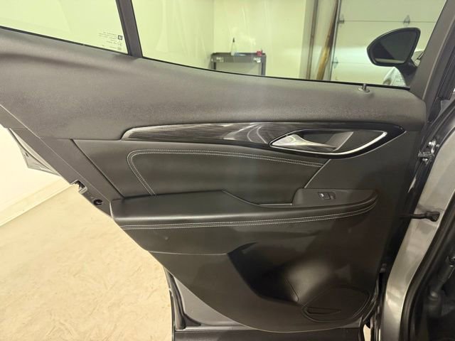 Used 2021 Buick Envision Essence FWD image 24