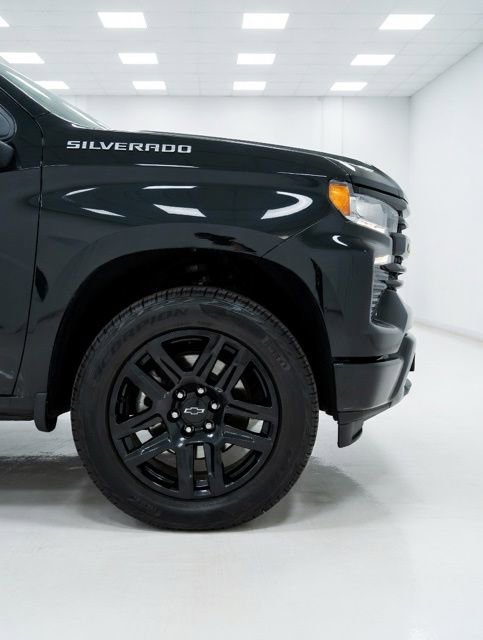 Used 2025 Chevrolet Silverado 1500 RST w/ Convenience Package II image 6