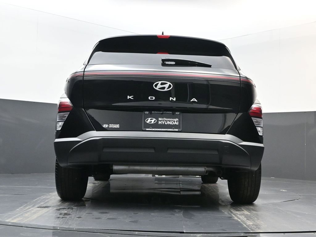 Certified 2025 Hyundai Kona SEL image 17