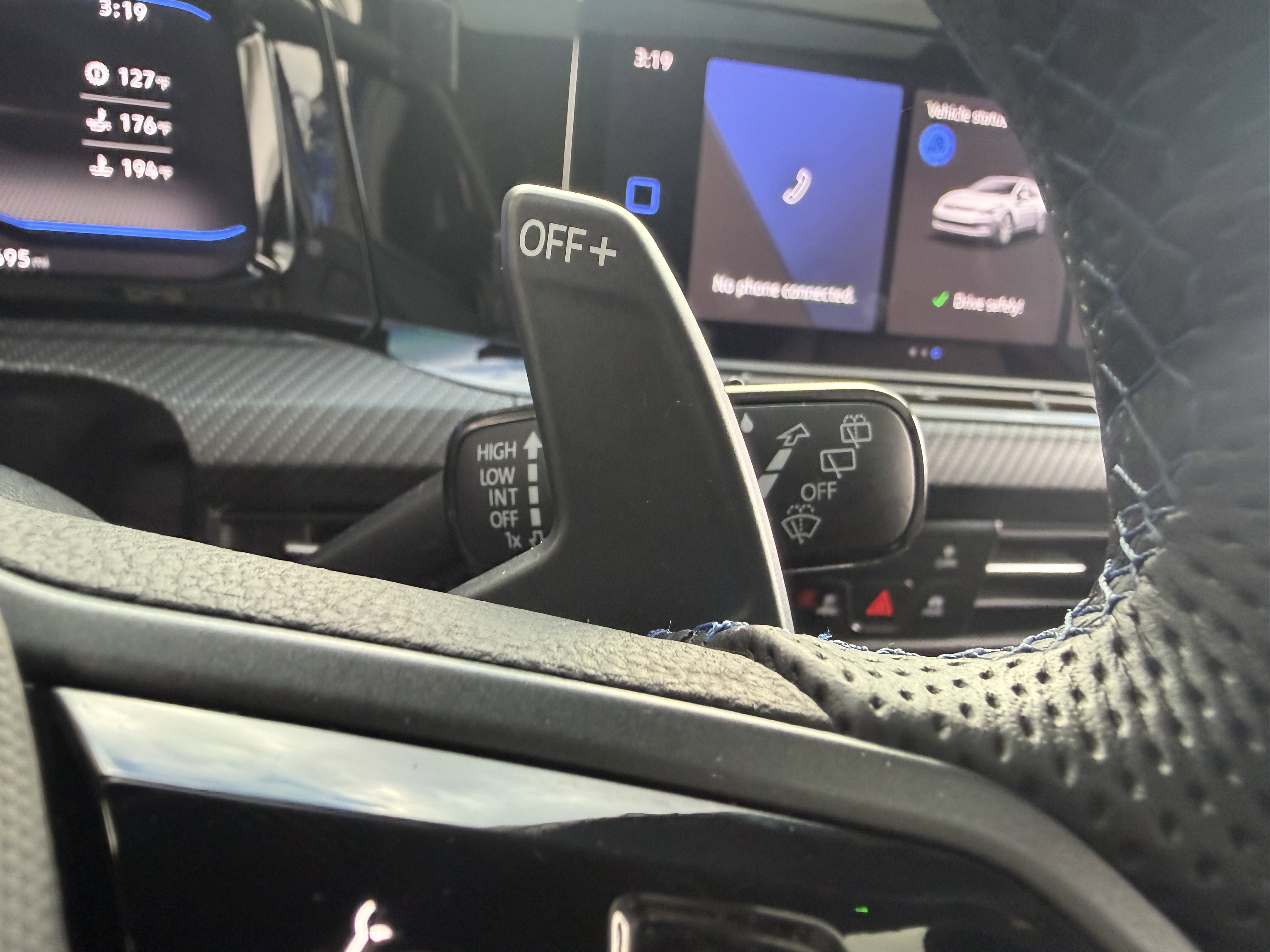 Used 2024 Volkswagen Golf R image 46