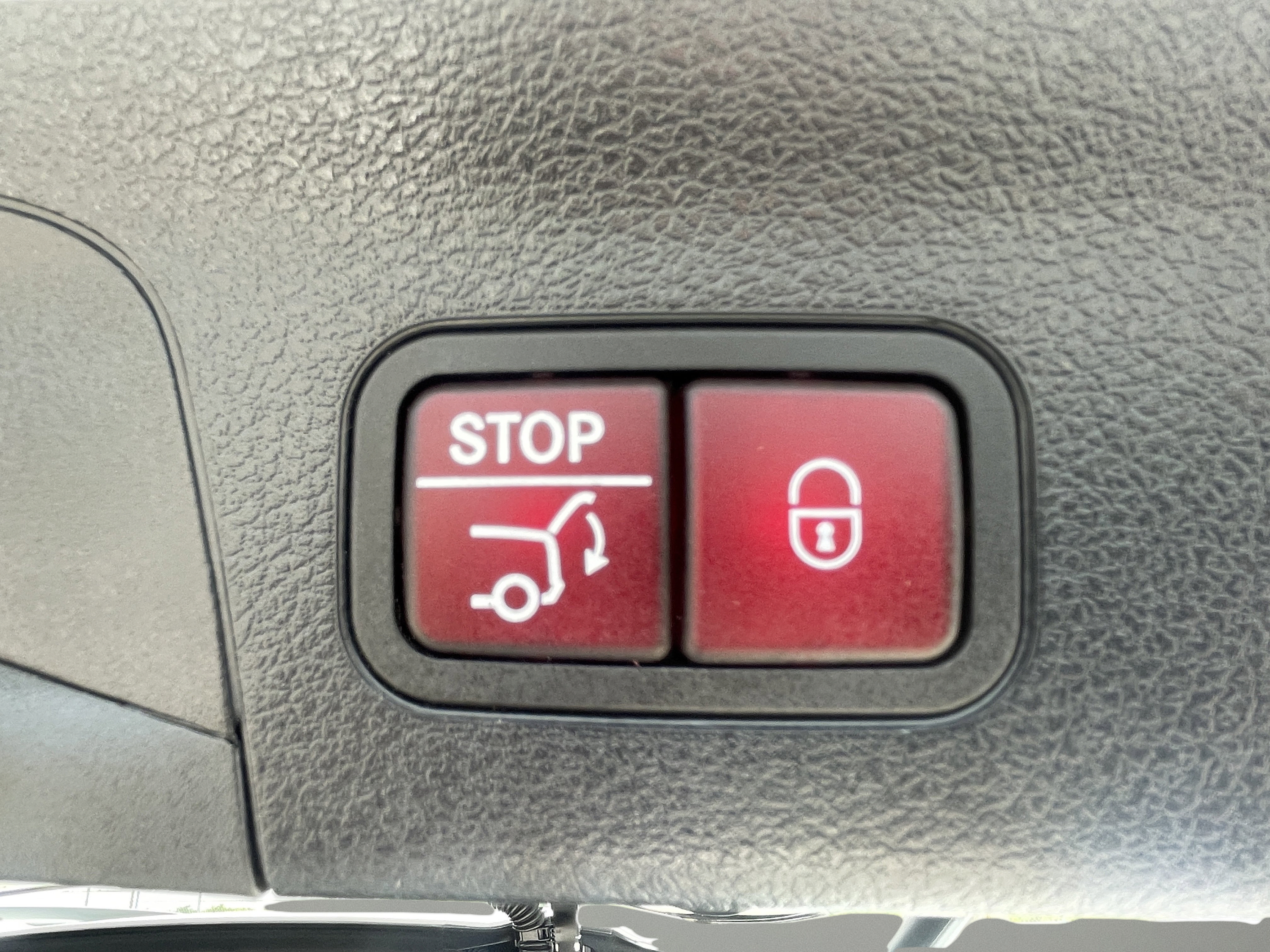 Used 2023 Mercedes-Benz GLS 580 4MATIC image 23