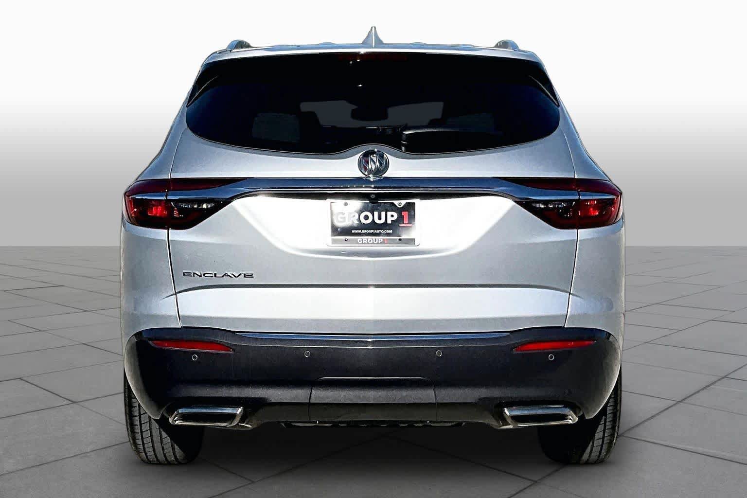 Used 2020 Buick Enclave Essence FWD image 5