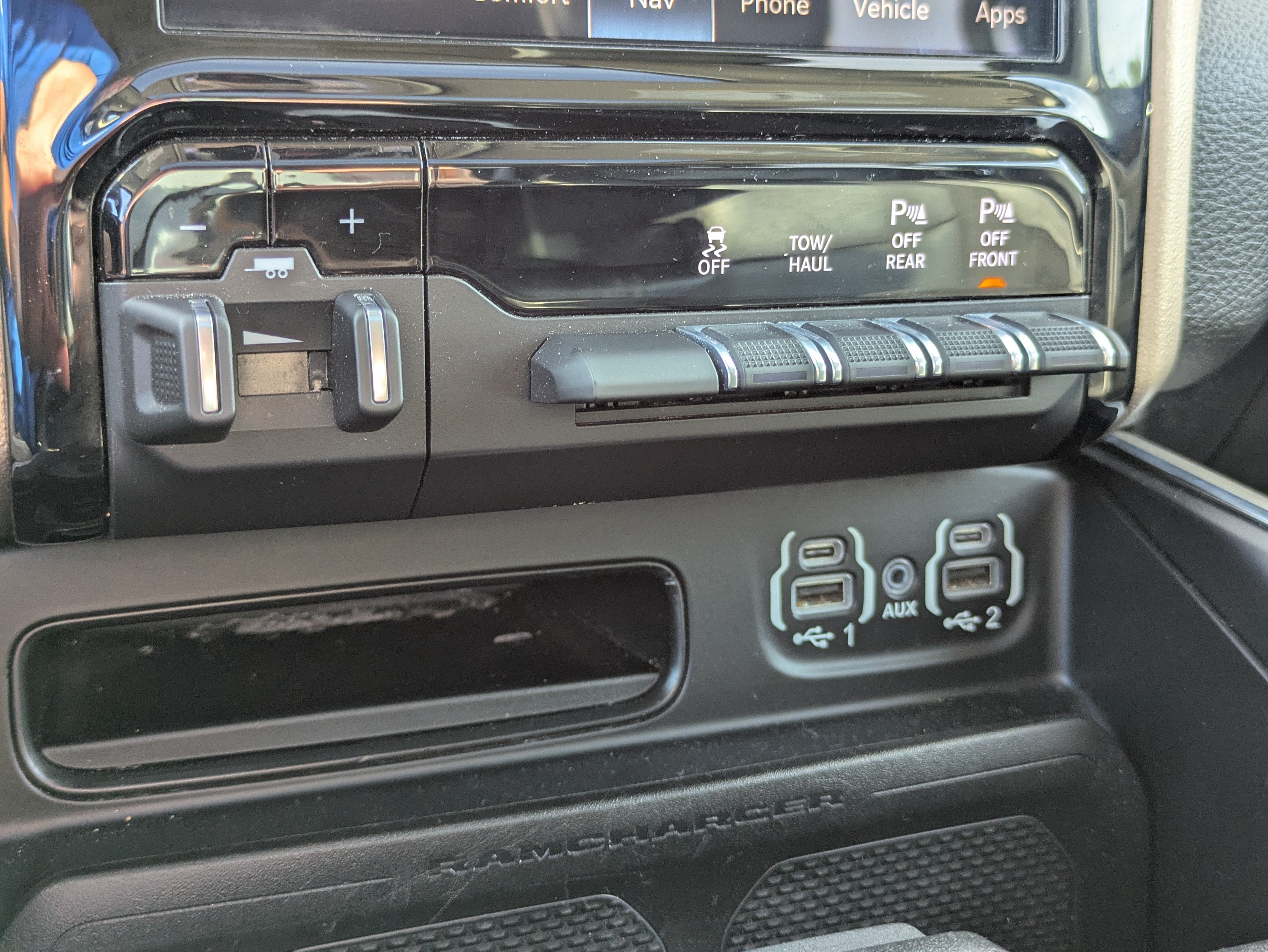 Used 2022 RAM 1500 Laramie RWD image 19