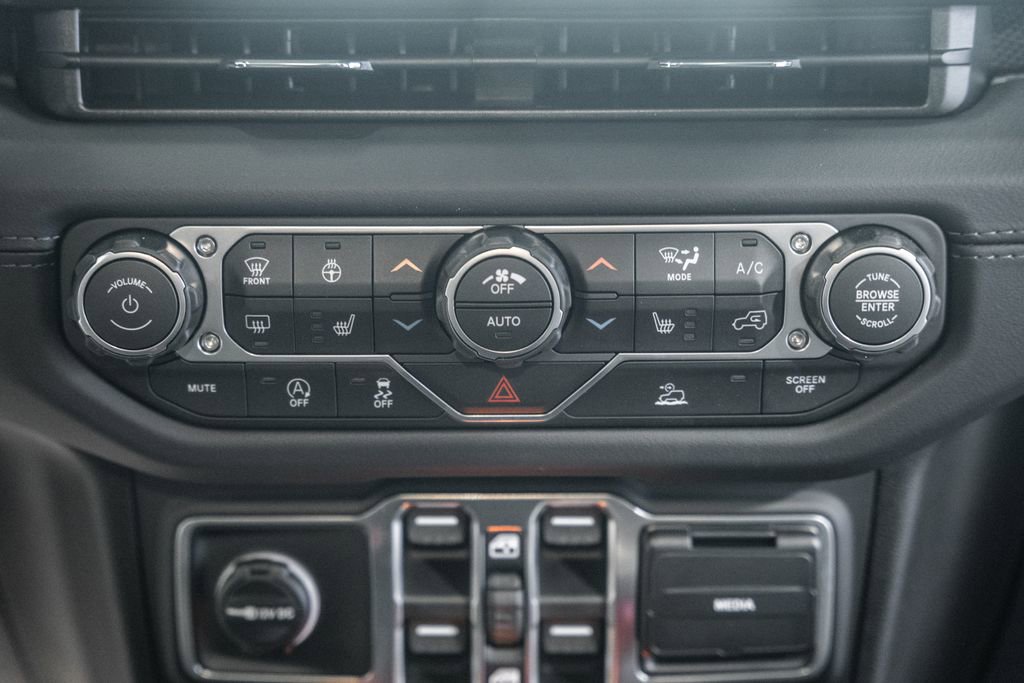 New 2026 Jeep Wrangler Unlimited Rubicon image 22