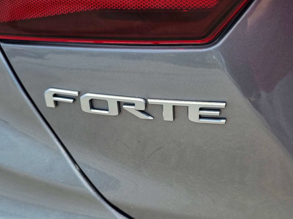 Certified 2024 Kia Forte LXS FWD image 10