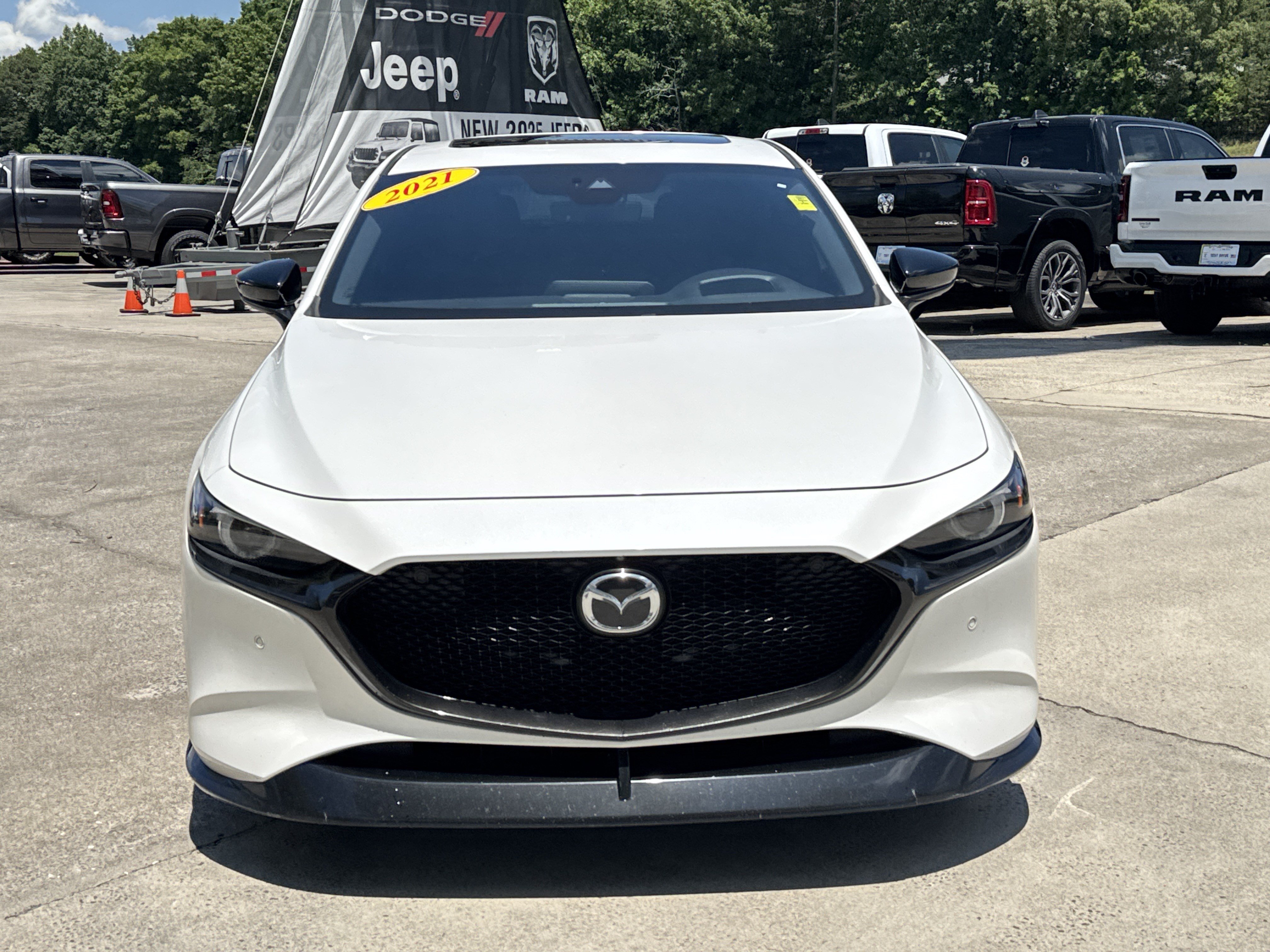 Used 2021 MAZDA MAZDA3 Hatchback w/Premium Plus Pkg AWD/4WD image 2