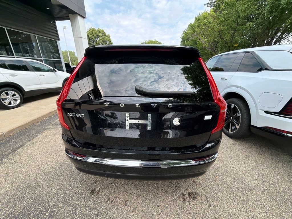 Used 2023 Volvo XC90 T8 Plus AWD/4WD image 5