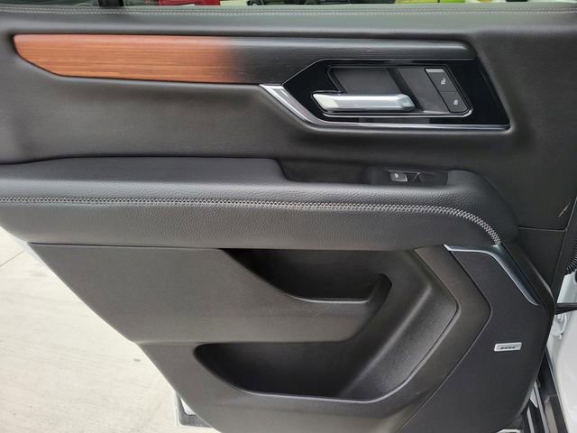 Used 2025 GMC Yukon Denali image 9