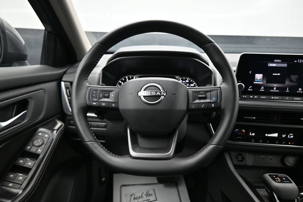 Used 2026 Nissan Rogue SV AWD/4WD image 15