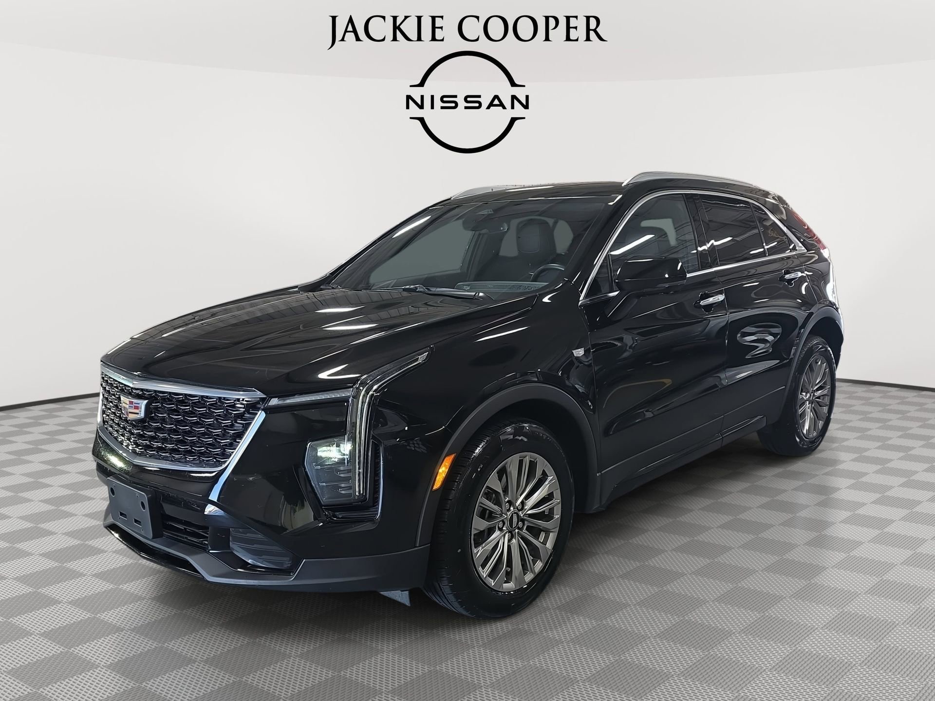Used 2025 Cadillac XT4 Premium Luxury FWD image 1