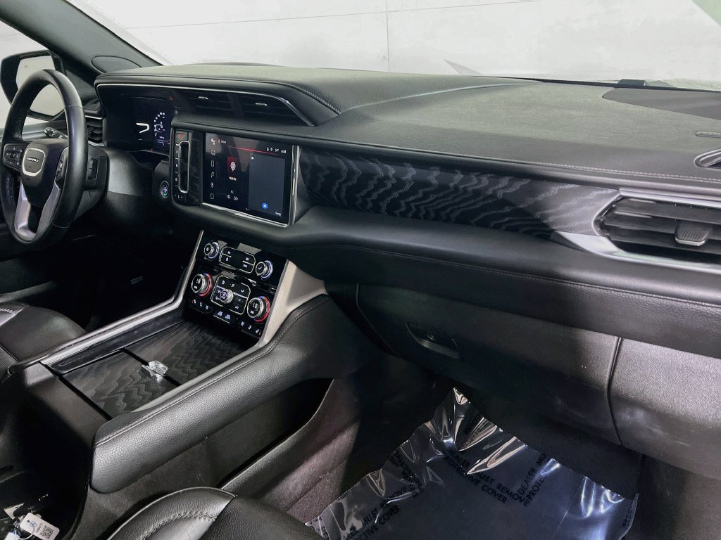 Used 2023 GMC Yukon XL Denali AWD/4WD image 26