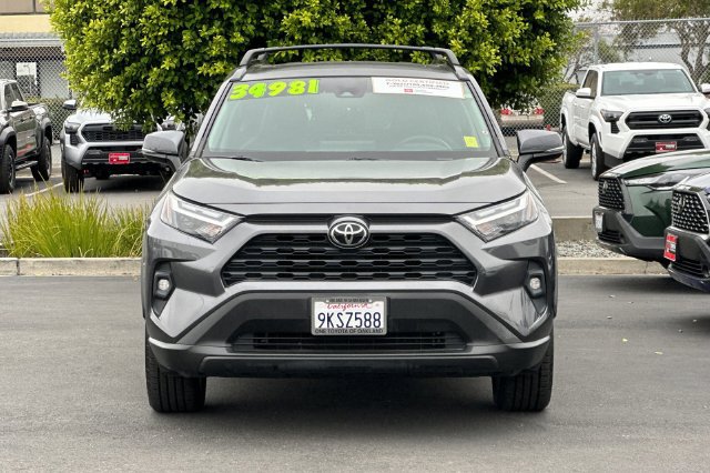 Certified 2022 Toyota RAV4 XLE Premium AWD/4WD image 11