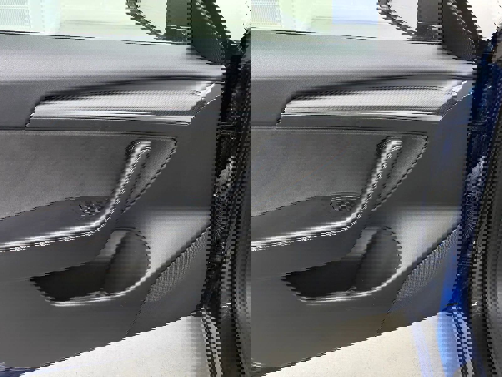 Used 2023 Tesla Model 3 Performance image 27