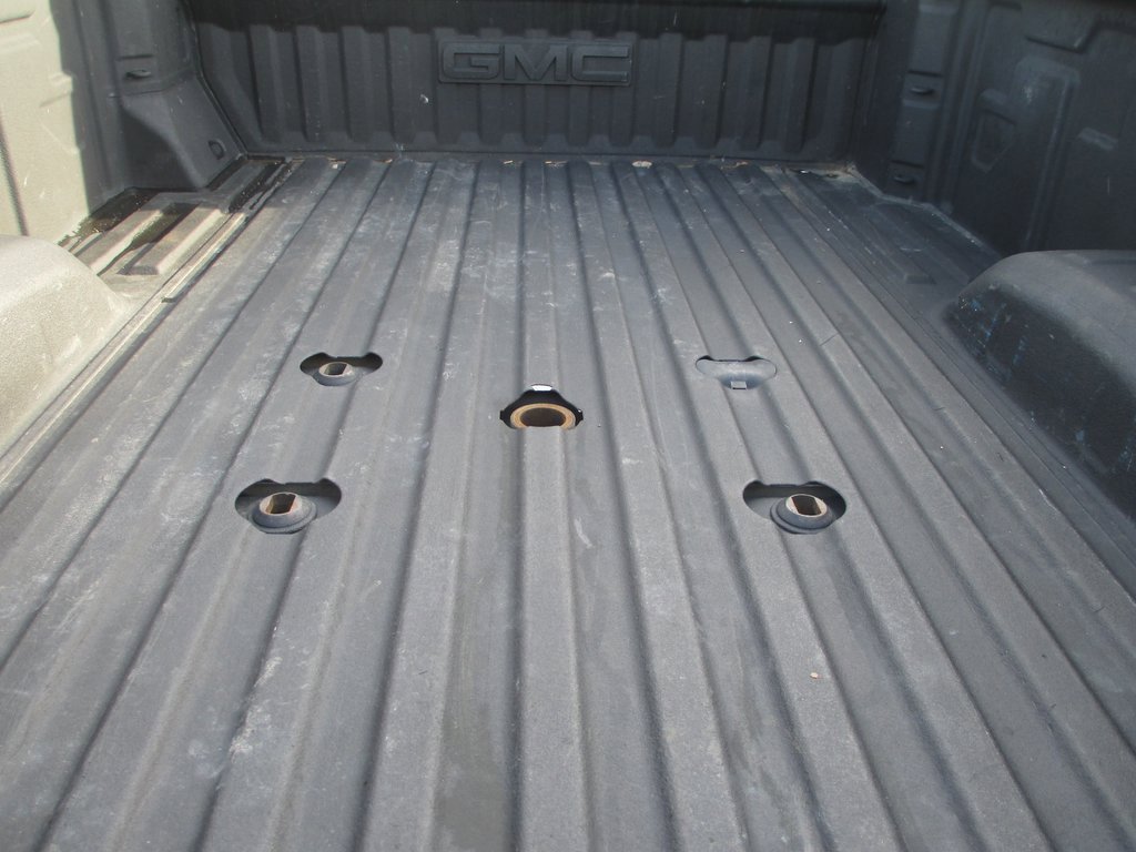 Used 2023 GMC Sierra 3500 SLT w/ SLT Premium Package image 7