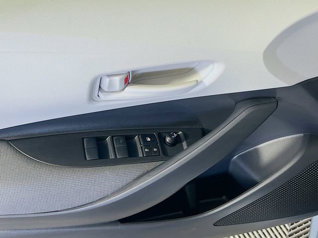 Used 2025 Toyota Corolla LE image 11