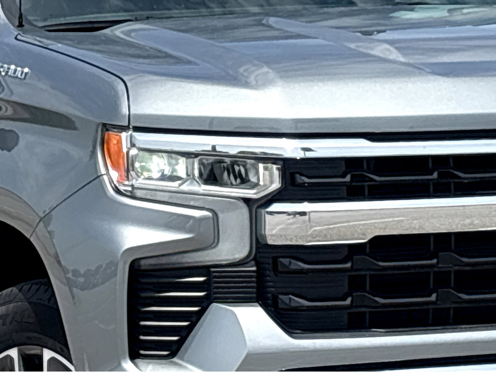 Used 2024 Chevrolet Silverado 1500 LT w/ Safety Package AWD/4WD image 19