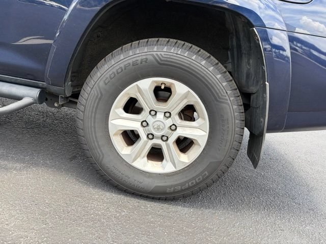 Used 2015 Toyota 4Runner SR5 Premium AWD/4WD image 9