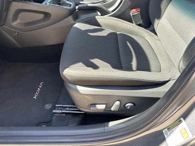 Used 2023 Hyundai Kona SEL FWD image 16