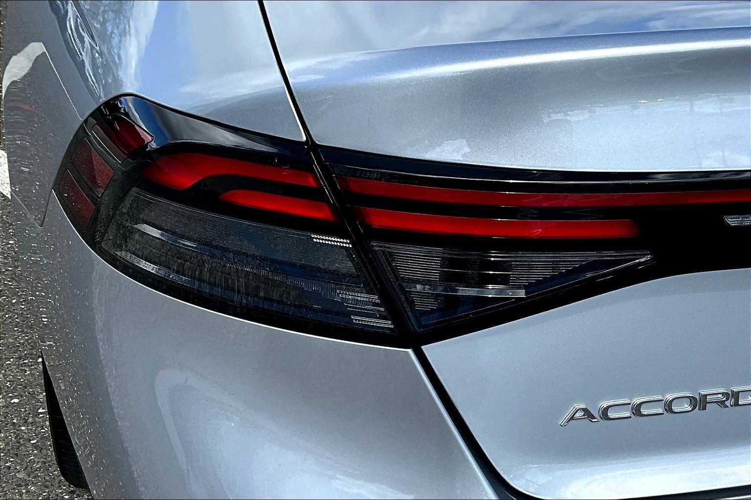 Used 2025 Honda Accord EX-L image 27