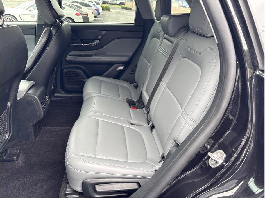 Used 2020 Lincoln Corsair Sport Utility 4D w/ Equipment Group 101A image 13