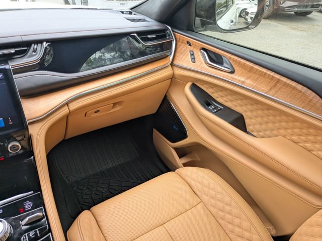 Used 2025 Jeep Grand Cherokee Summit image 22