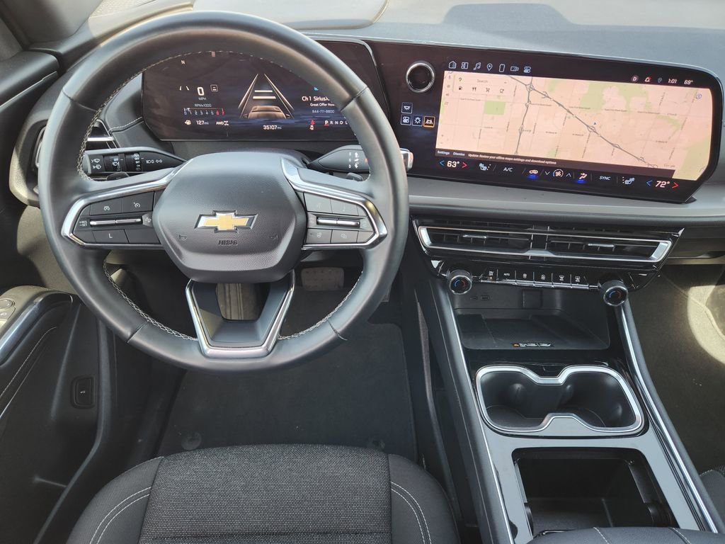 Used 2024 Chevrolet Traverse LT image 33