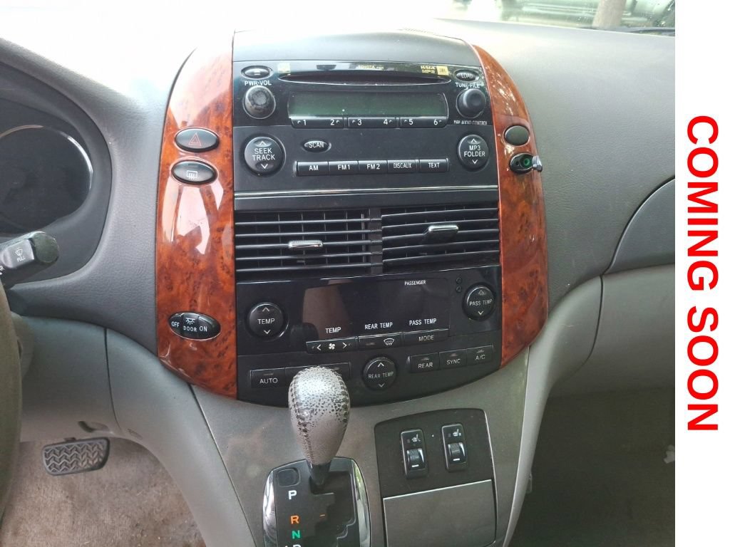 Used 2006 Toyota Sienna XLE w/ XLE Pkg 9 AWD/4WD image 12