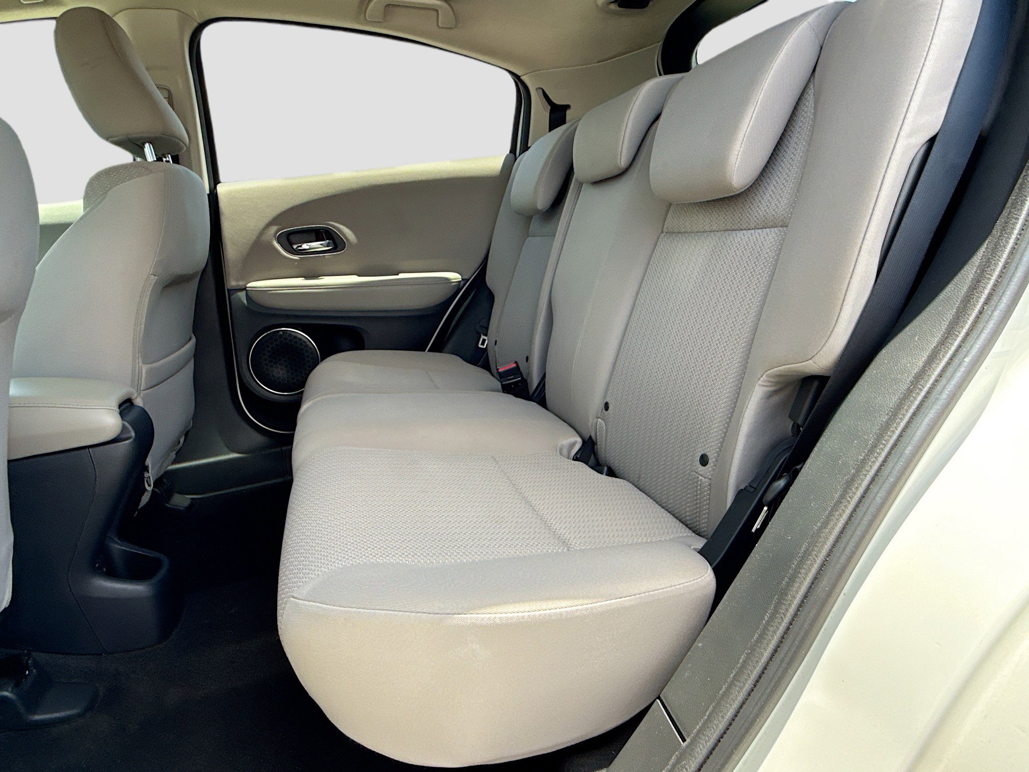 Used 2018 Honda HR-V EX image 18