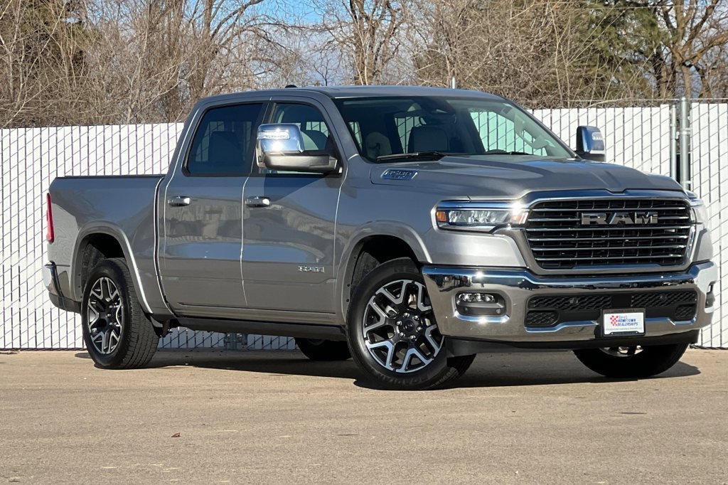 Used 2025 RAM 1500 Laramie image 2