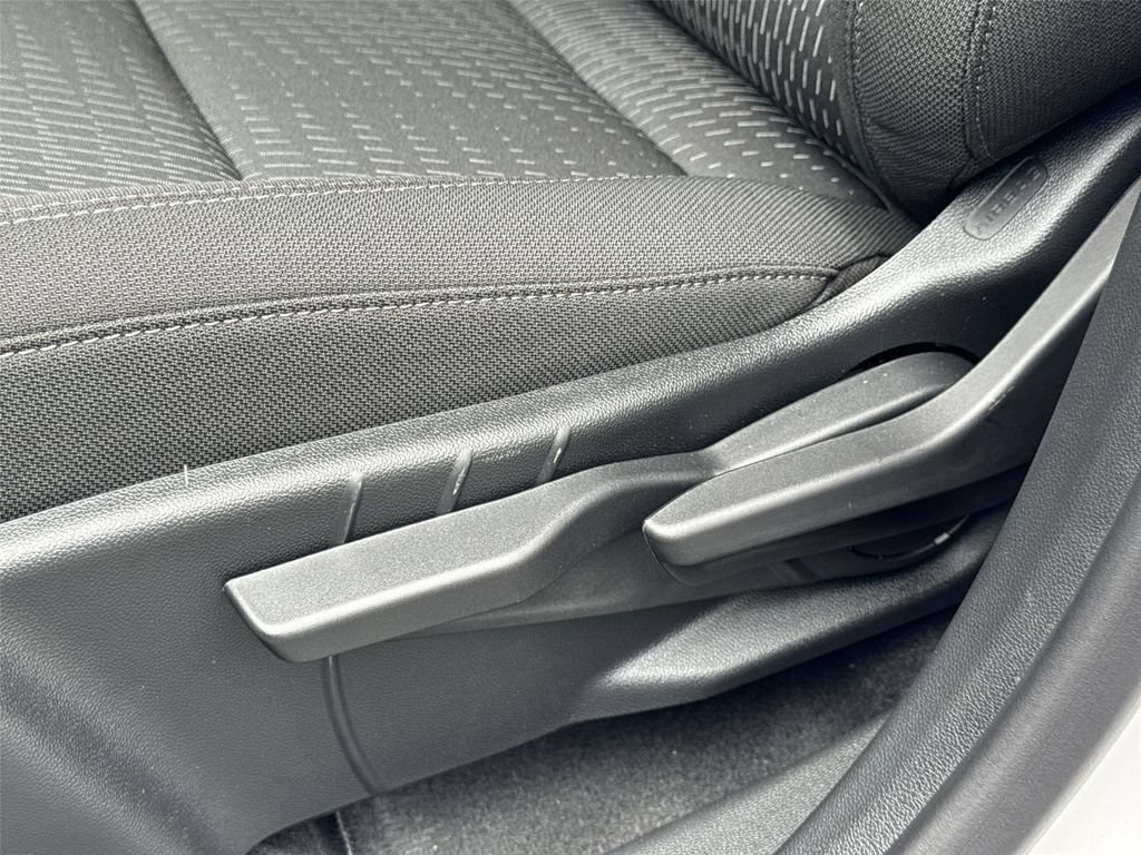 New 2026 Chevrolet Equinox LT w/ Safety and Technology Package FWD image 24