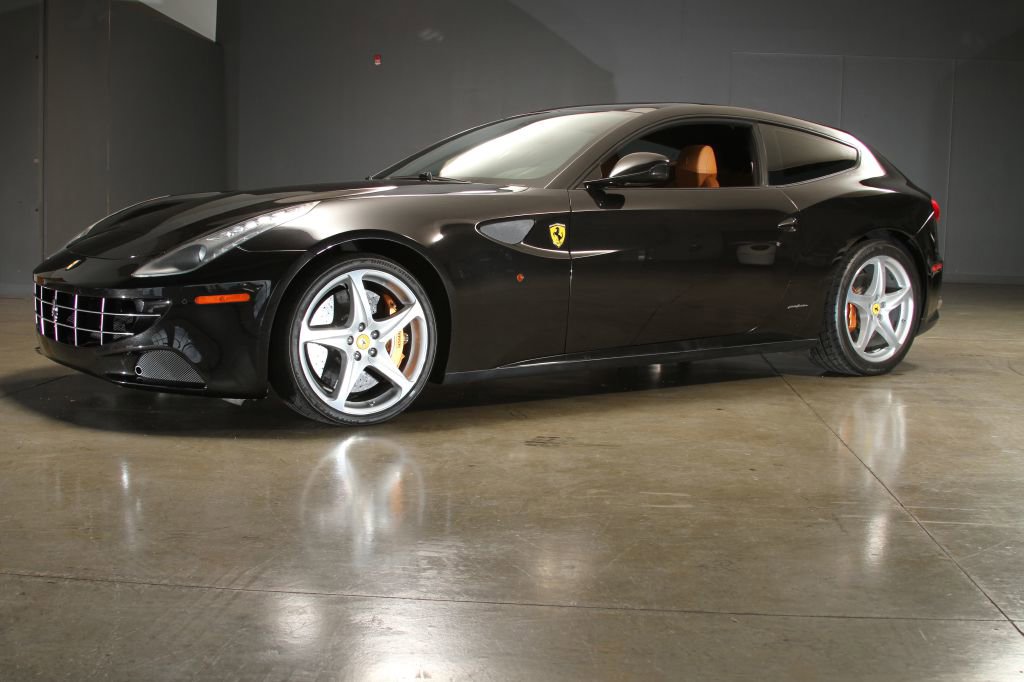 Used 2016 Ferrari FF image 36
