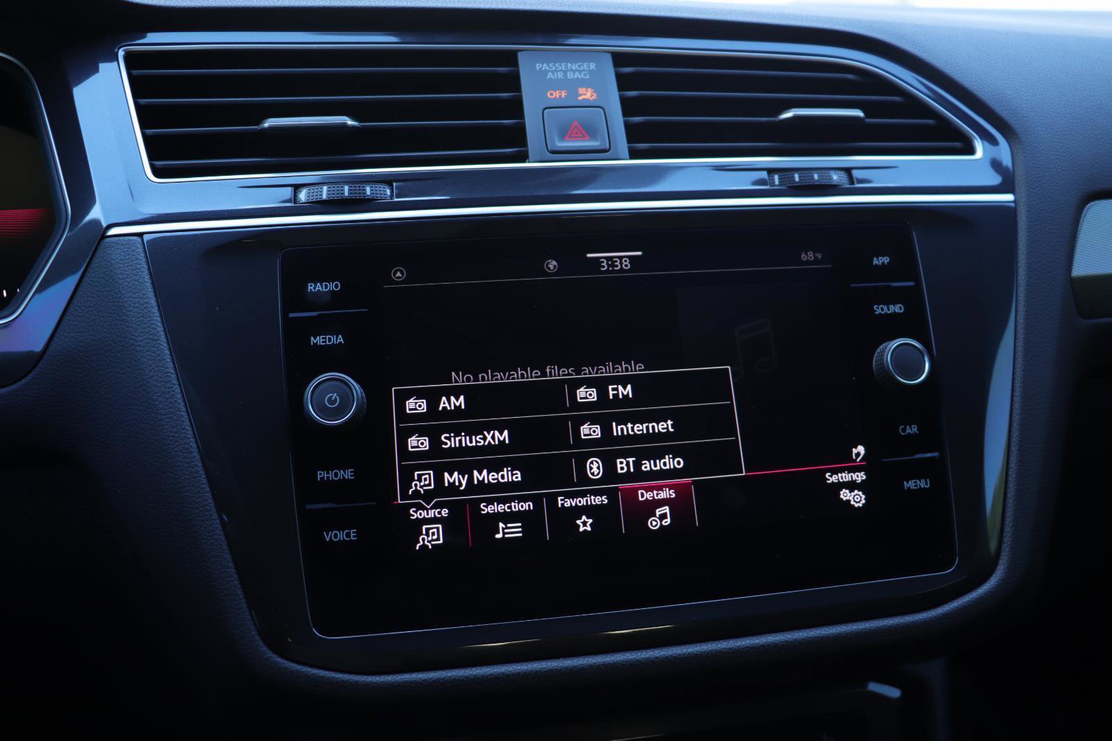 Used 2024 Volkswagen Tiguan SE R-Line image 34