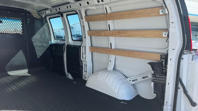 Used 2024 Chevrolet Express 2500 w/ Driver Convenience Package image 10