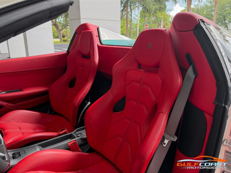Used 2014 Ferrari 458 Spider RWD image 21