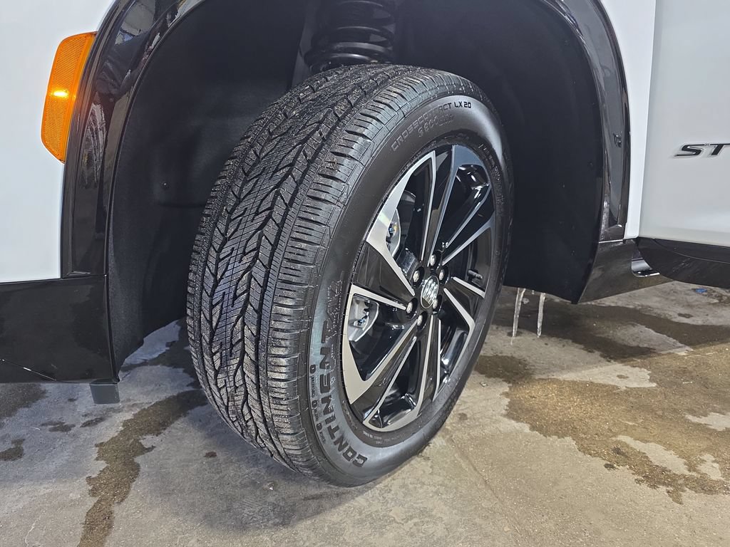 New 2026 Buick Enclave Sport Touring w/ Power Package AWD/4WD image 35