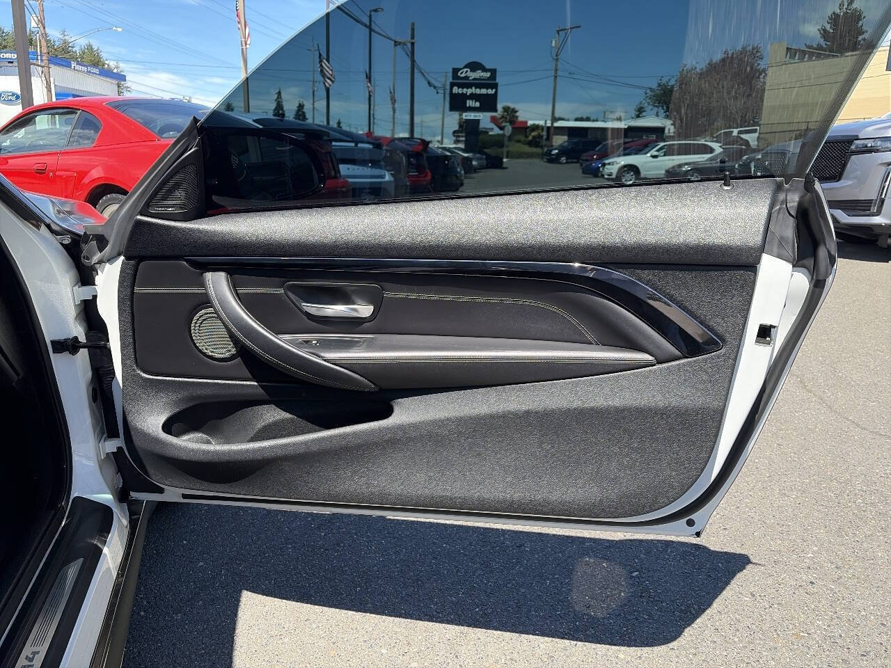 Used 2018 BMW M4 Coupe w/ Competition Package RWD image 22