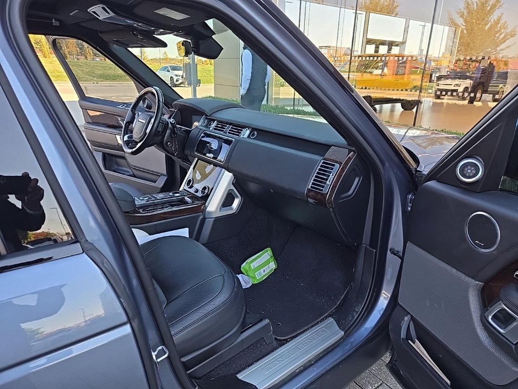 Used 2020 Land Rover Range Rover HSE AWD/4WD image 21