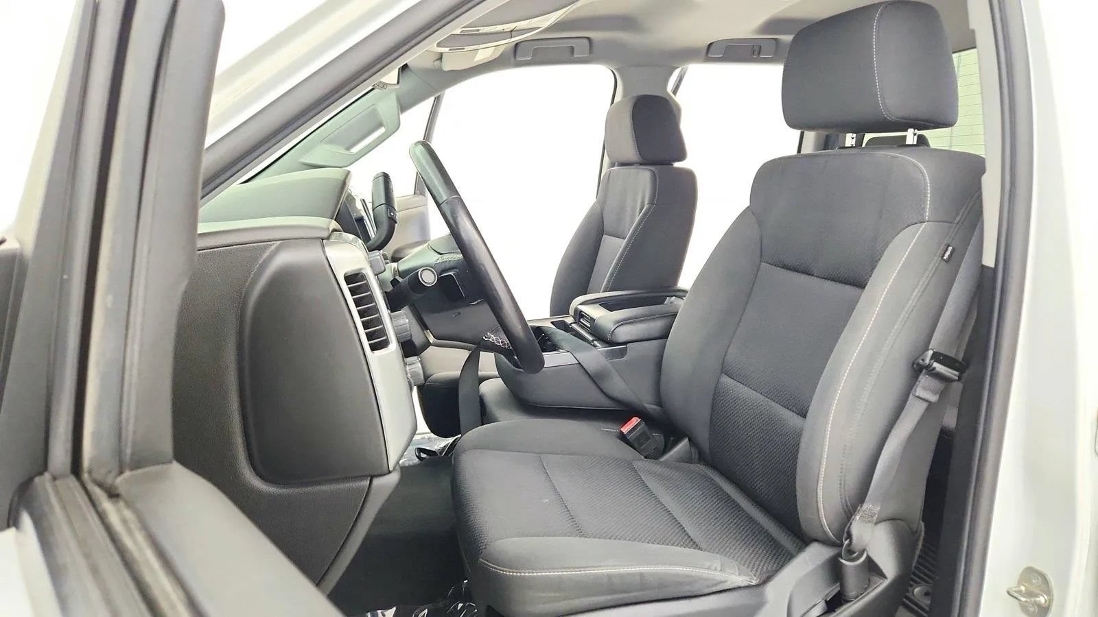 Used 2019 Chevrolet Silverado 1500 LT w/ All Star Edition AWD/4WD image 23