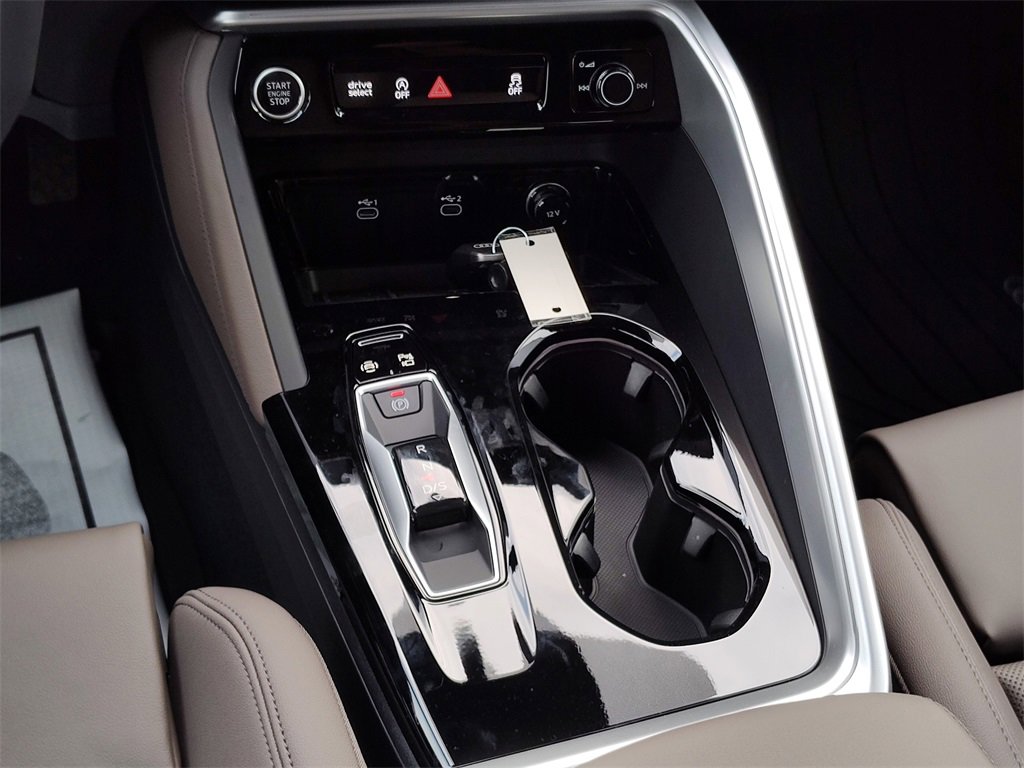 New 2025 Audi Q5 Premium Plus image 9