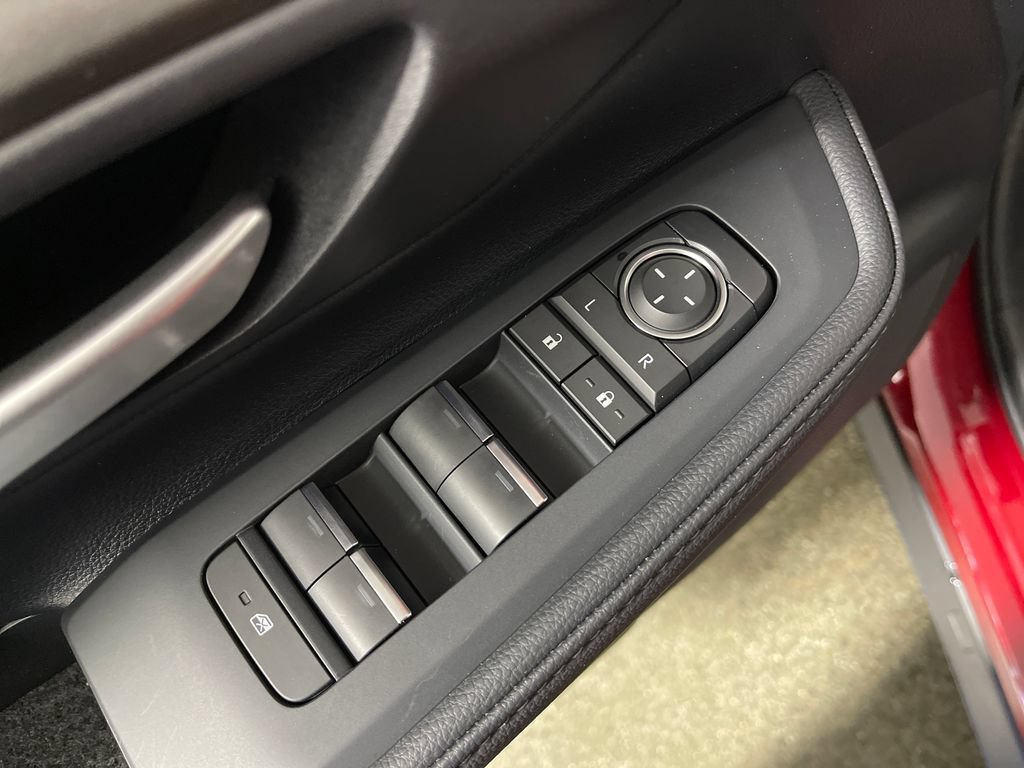 New 2026 Toyota Grand Highlander FWD image 16