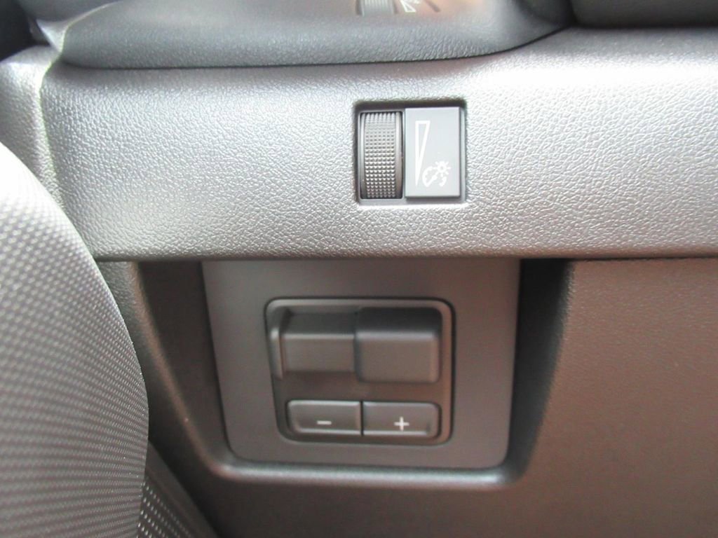 New 2026 GMC Canyon Elevation w/ Convenience Package RWD image 21
