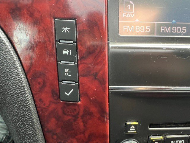 Used 2014 Cadillac Escalade ESV Luxury RWD image 48