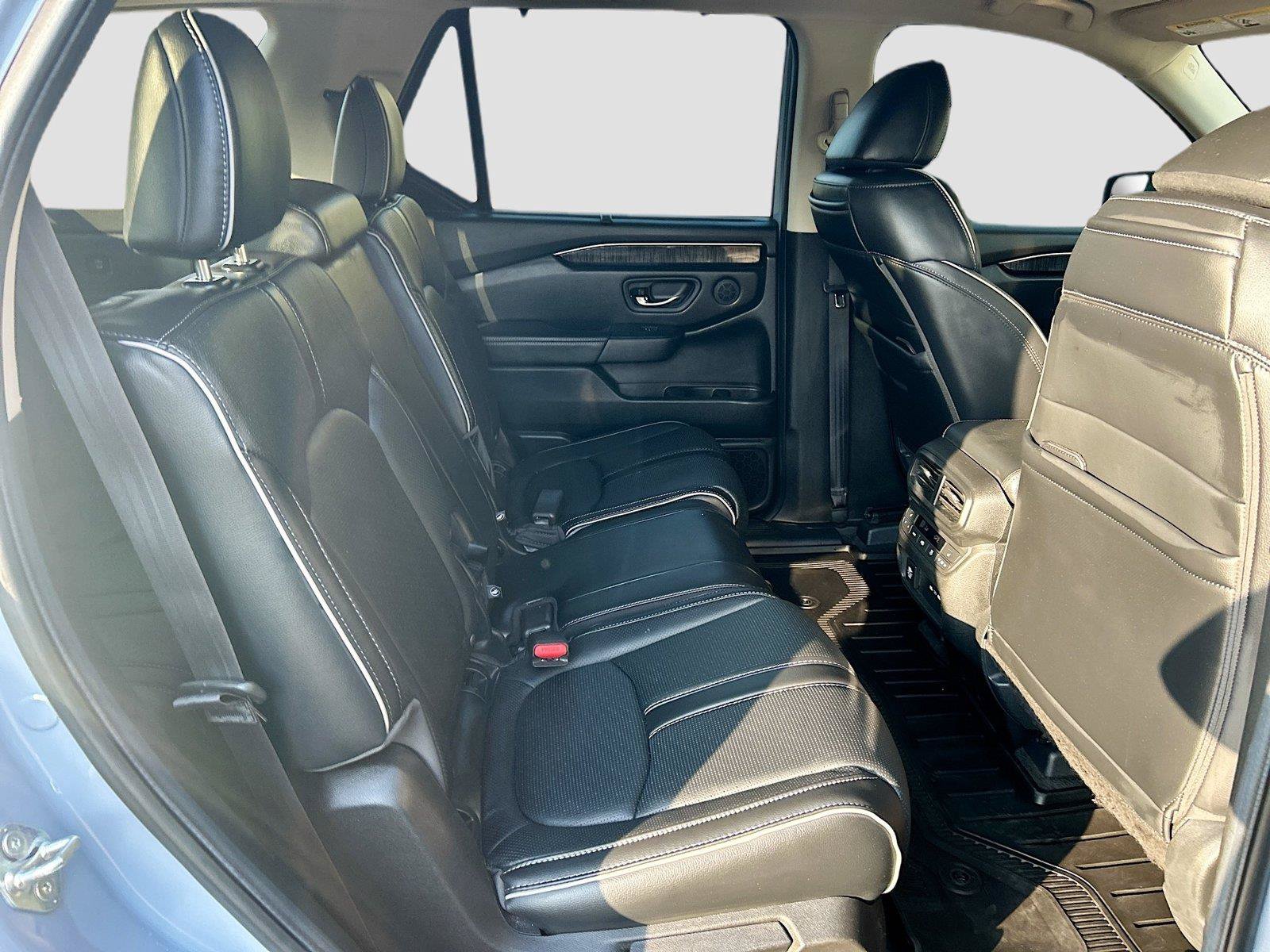 Used 2024 Honda Pilot Elite image 23
