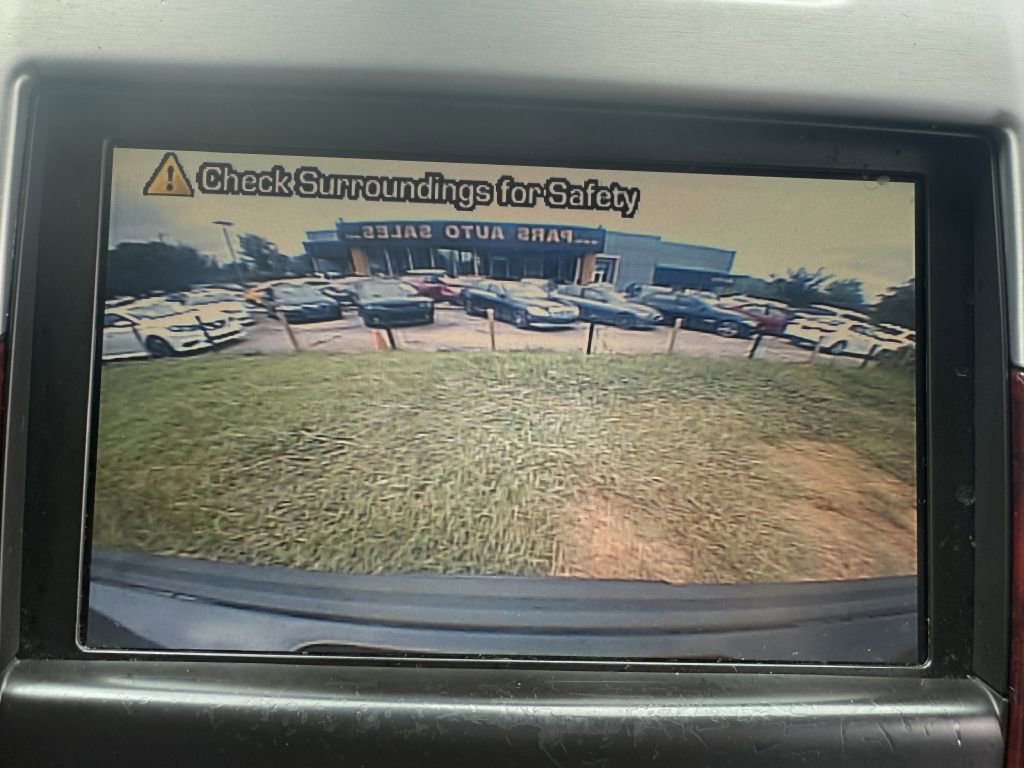 Used 2011 Cadillac Escalade ESV Luxury image 39