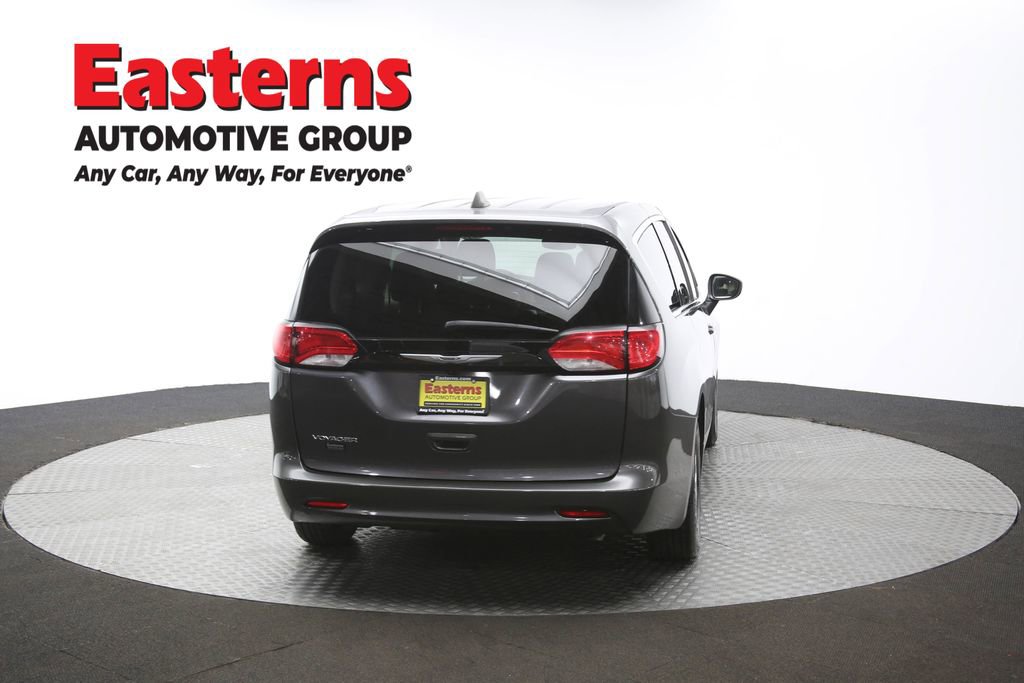 Used 2023 Chrysler Voyager LX image 38