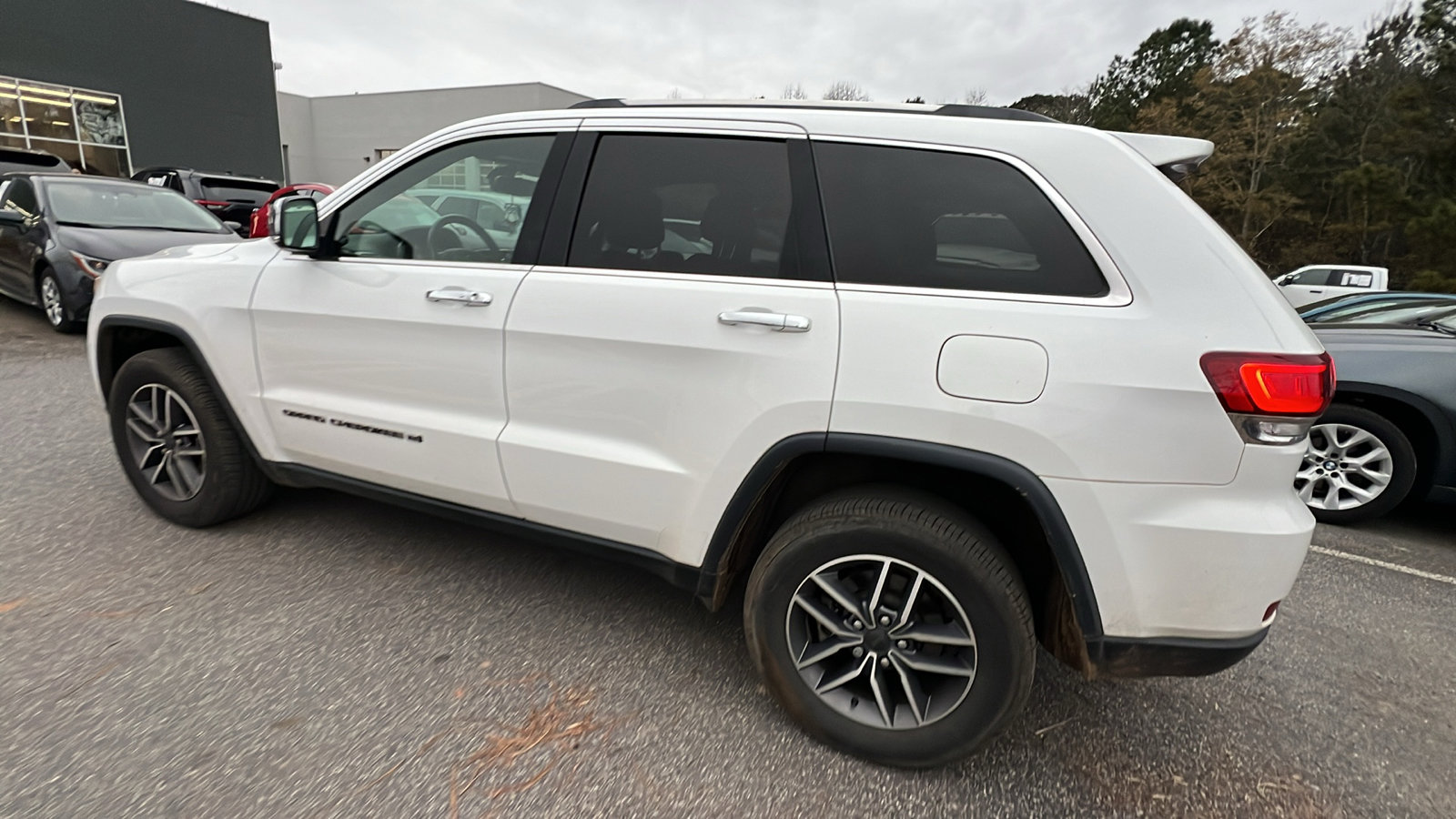 Used 2022 Jeep Grand Cherokee Limited image 10